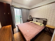 鹿港溪山，2室1卫，大阳台，4000元